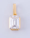 Solis Avoir Emerald Solitaire Pendant