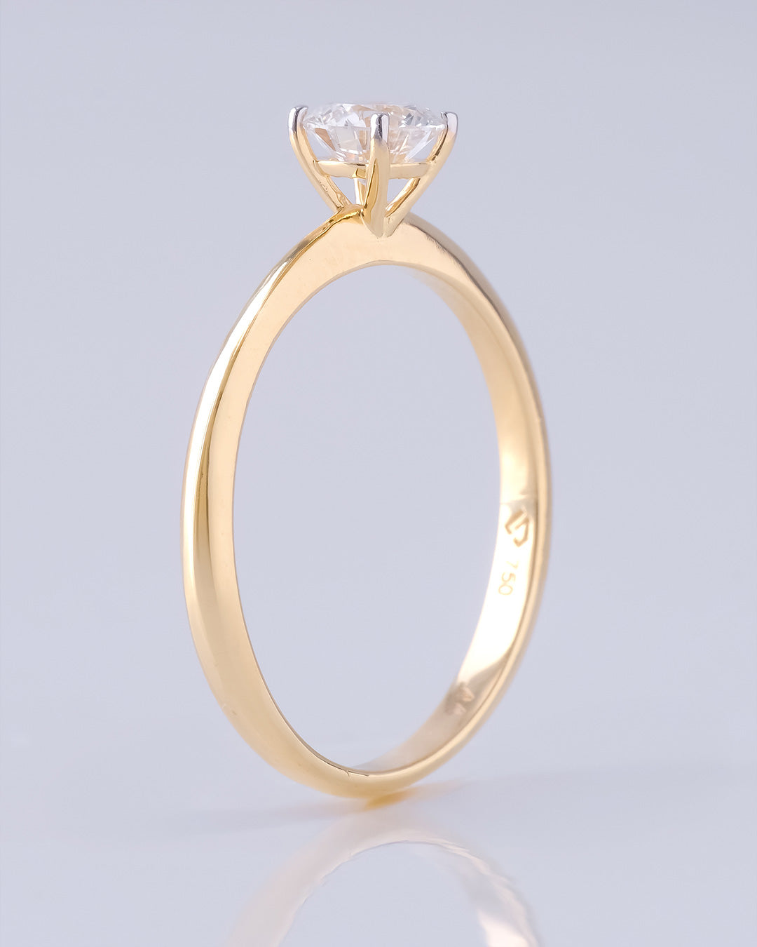 Chiara – Round Prong Solitaire