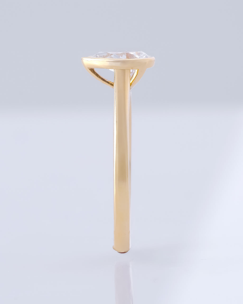 Bonnie – Pear Bezel Solitaire
