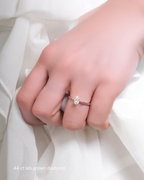 Oval Cut Solitaire Setting