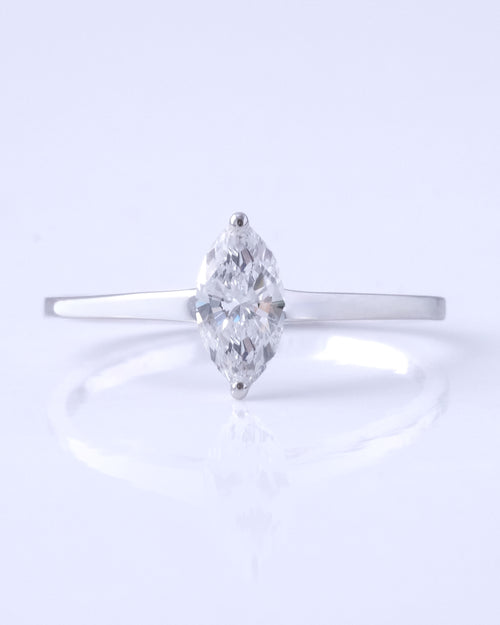 Lucie Ring