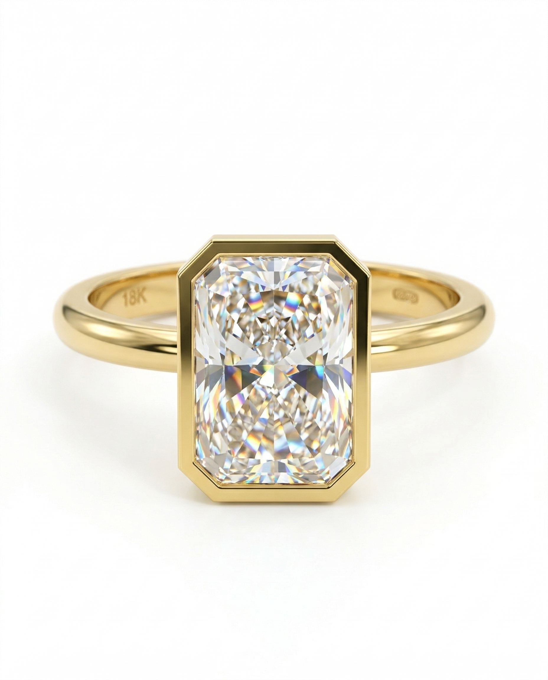 Alisson – Emerald Bezel Solitaire