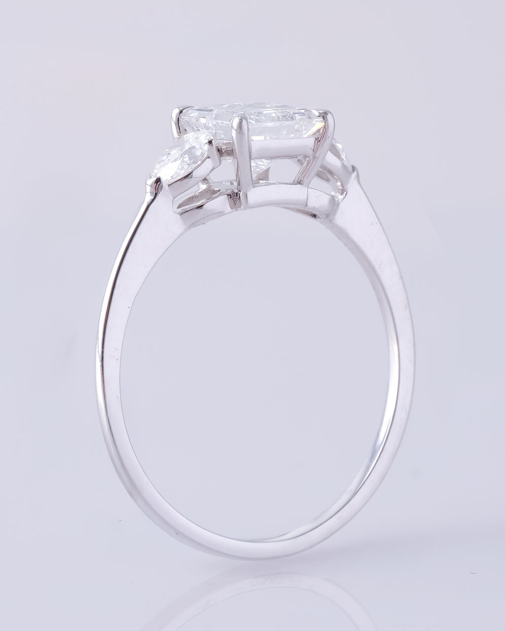Amara Ring