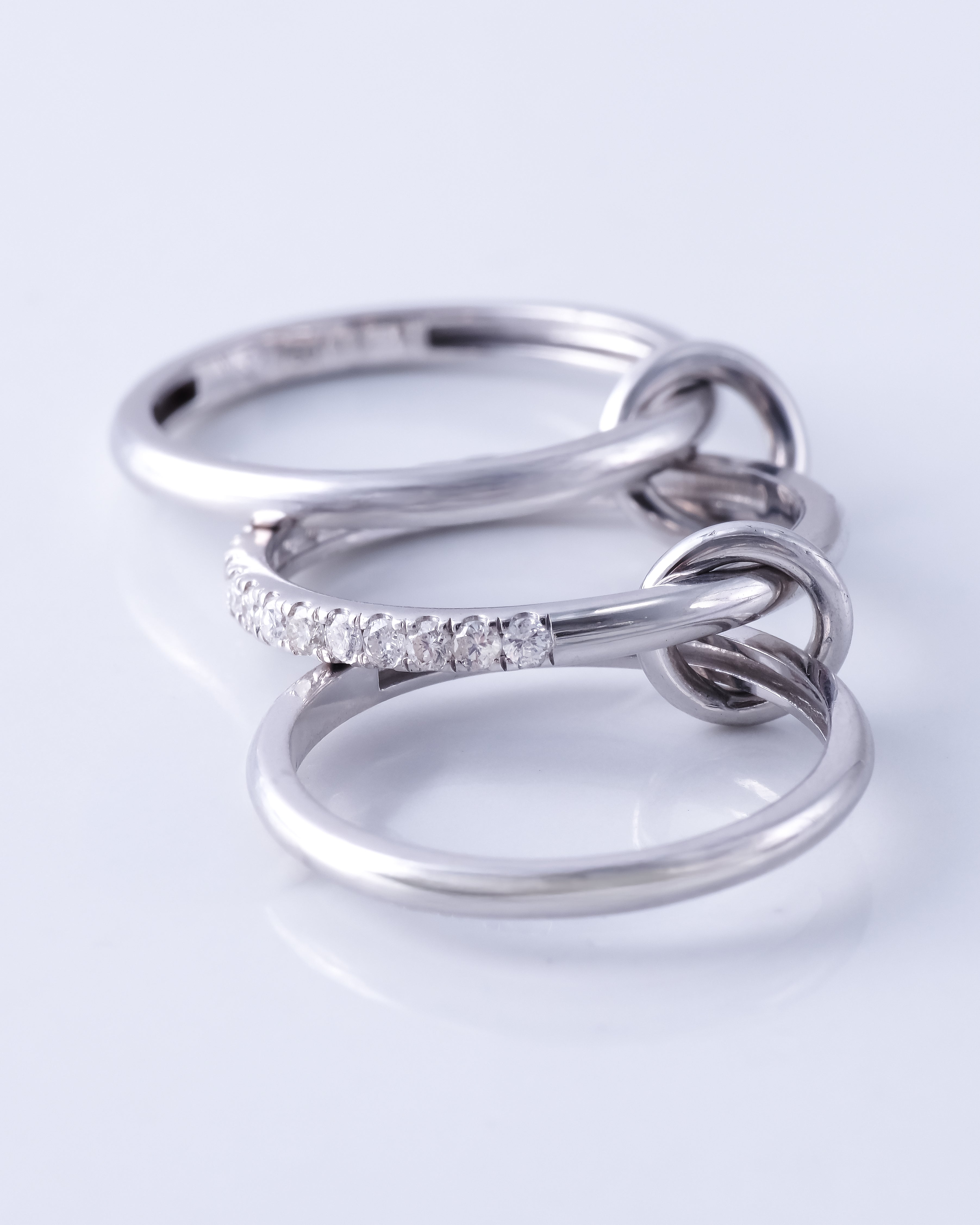 Avari Trio Link Pavé Diamond Ring