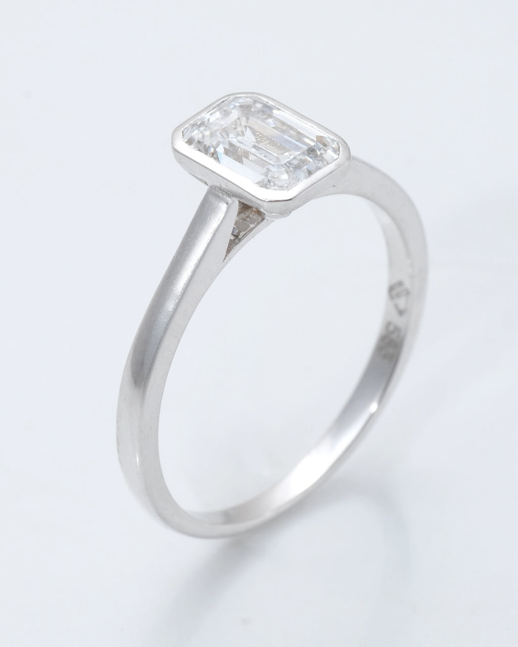 1.05 Carat Alisson Bezel Engagement Ring