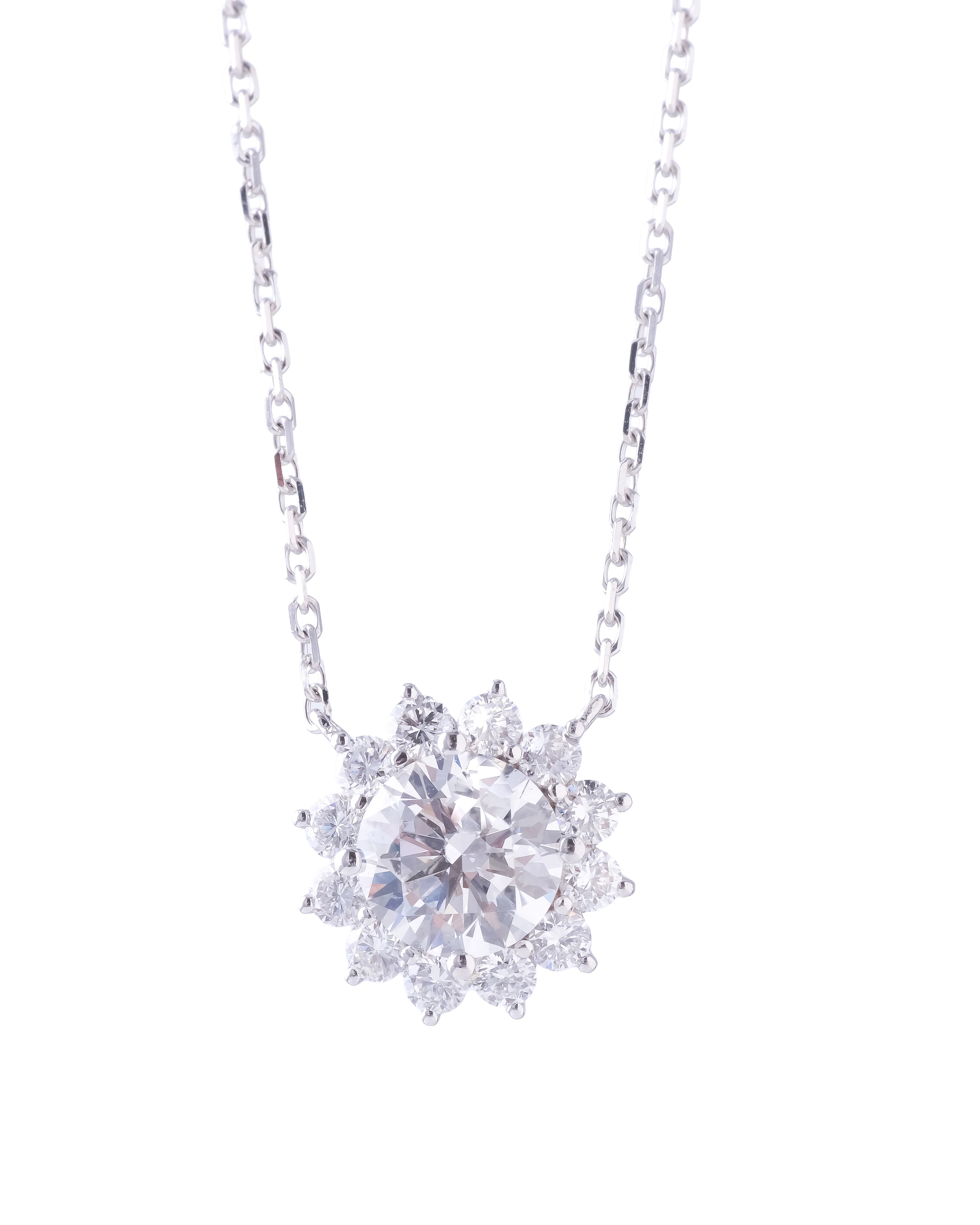Fluer Necklace