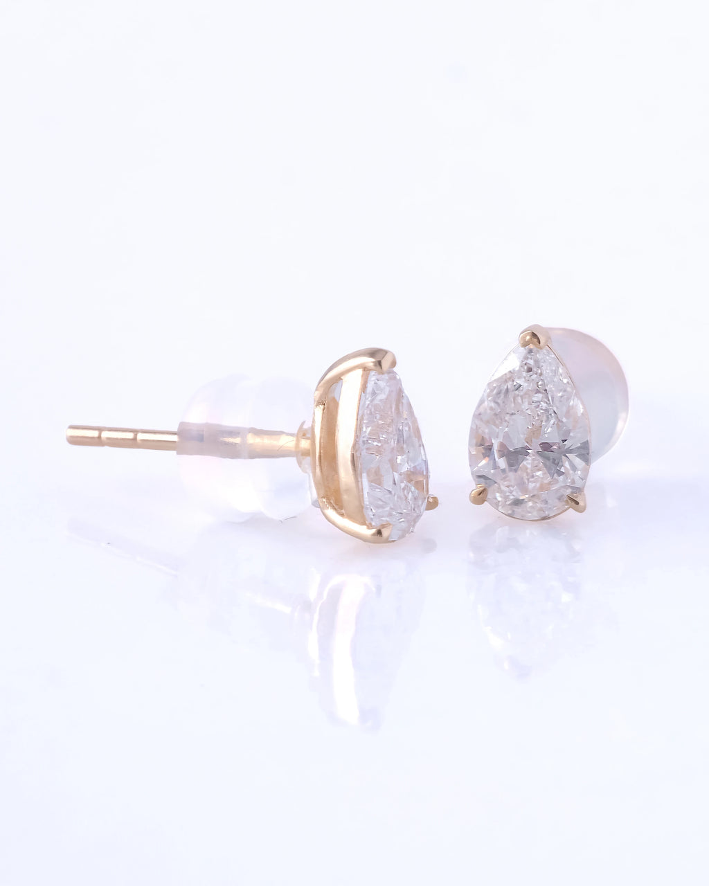Noëlle Pear Solitaire Earrings