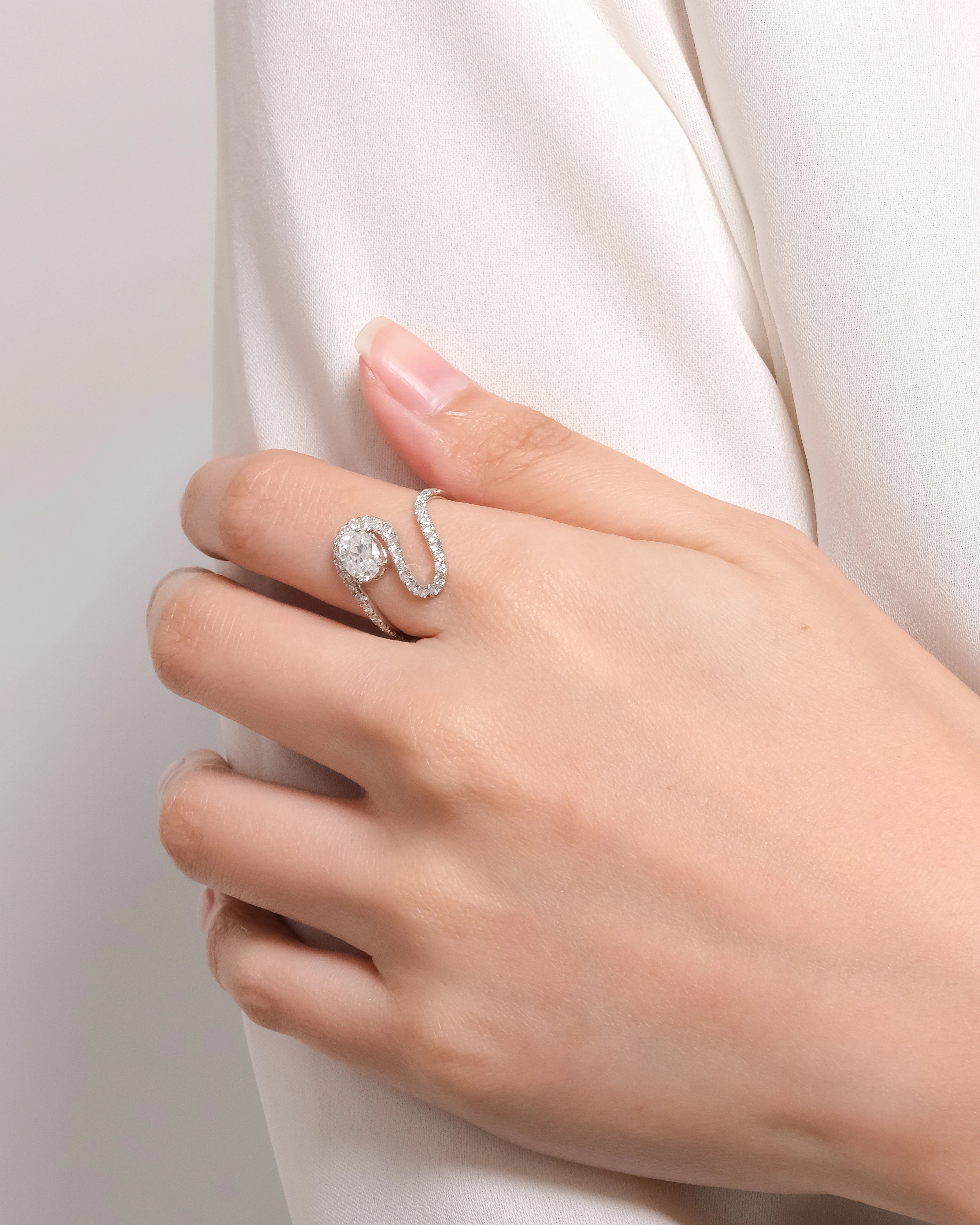 Harlow Ring