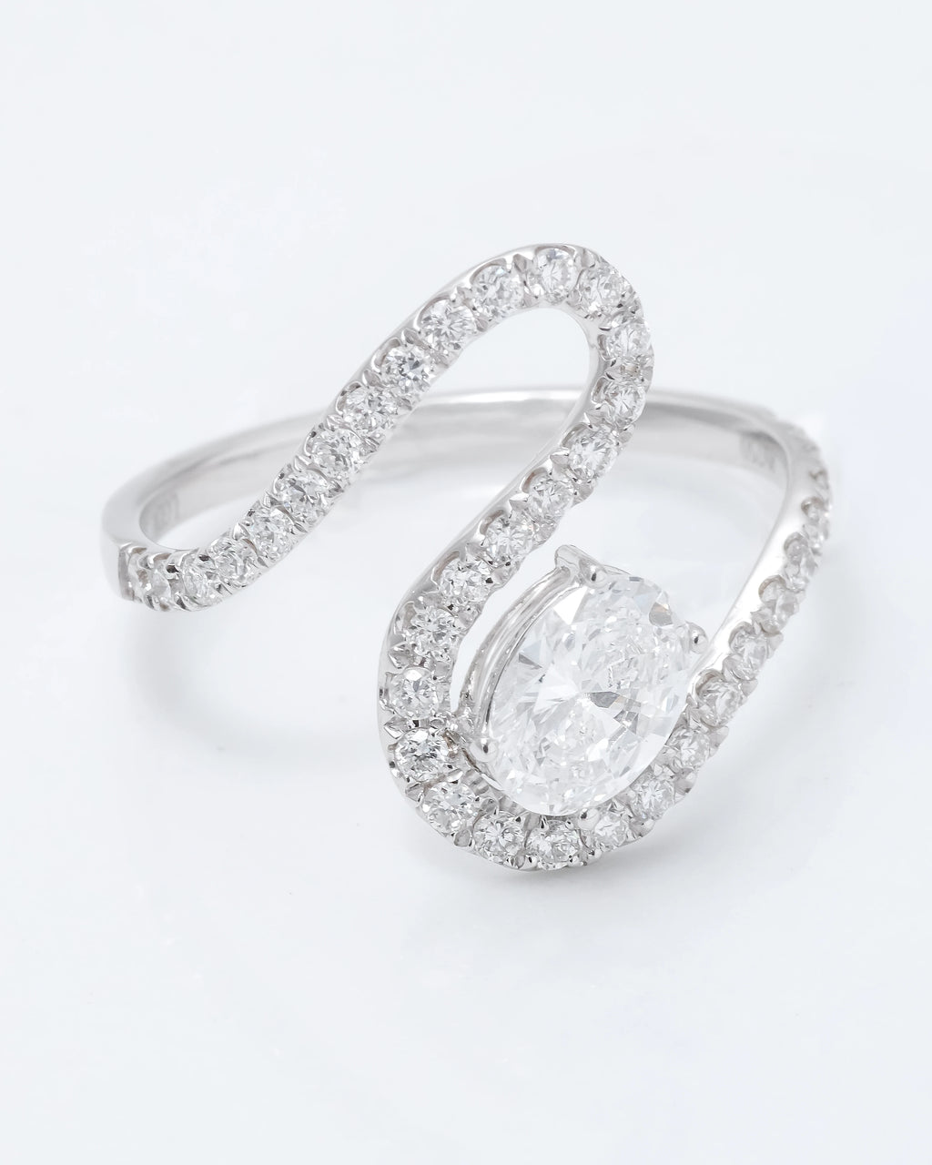 Harlow Ring