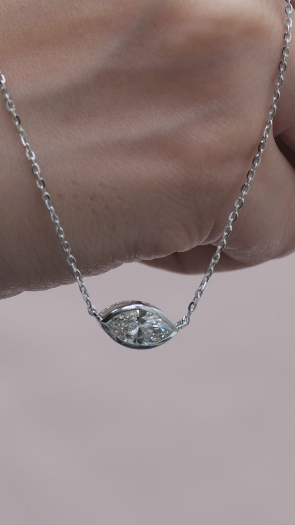 Lune Necklace